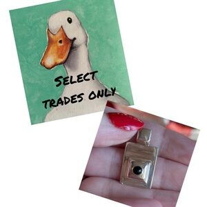 SELECT TRADES Silpada Sterling Silver Onyx Pendant